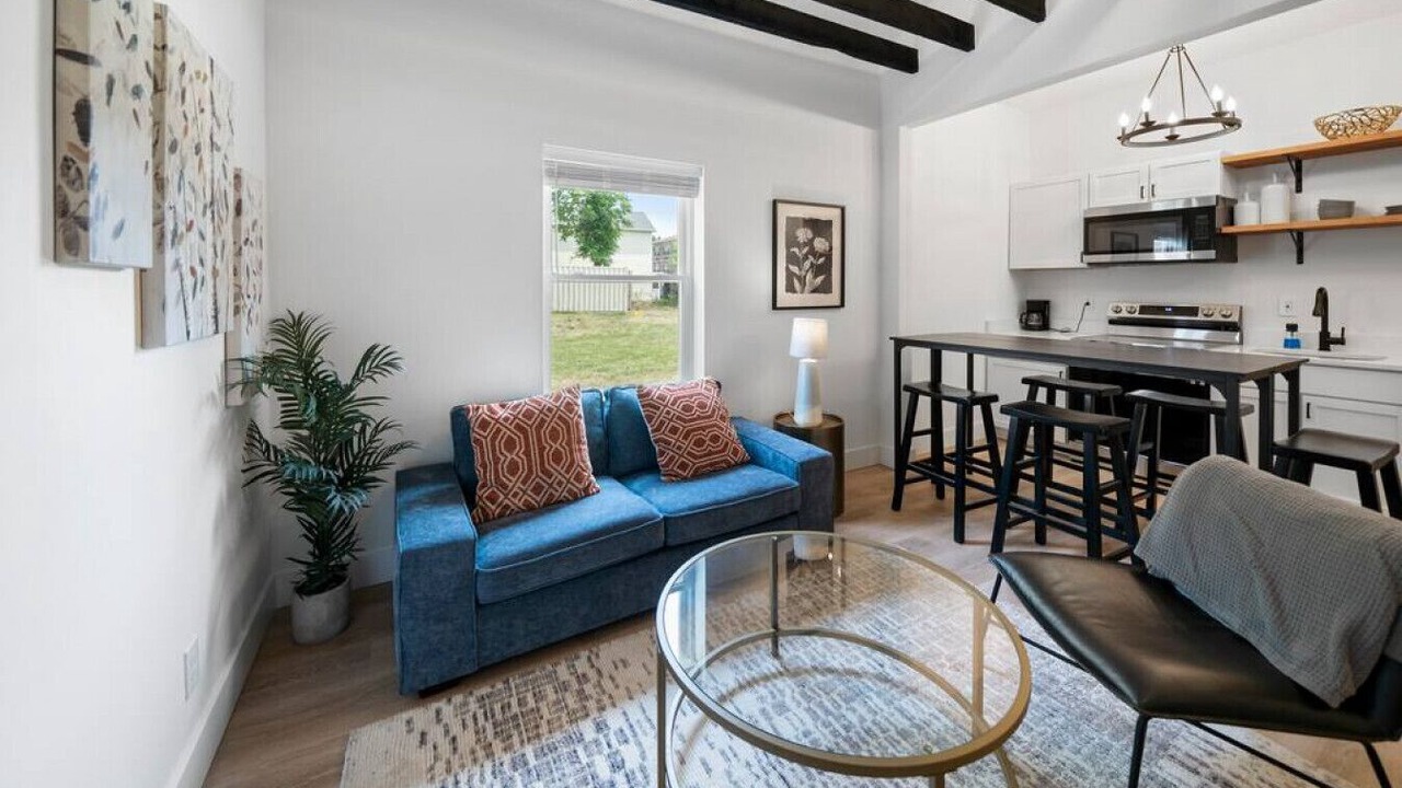 Photo of Livingroom in Walnut Hills