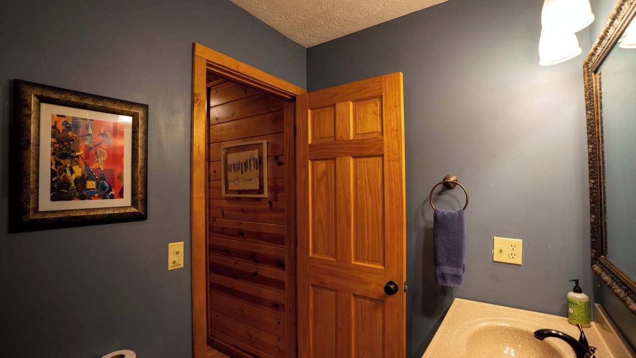 Photo of Bathroom in Stanton