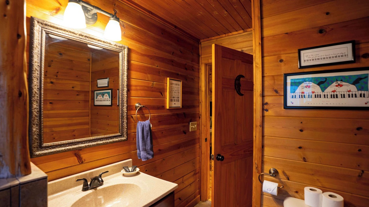 Photo of Bathroom in Stanton