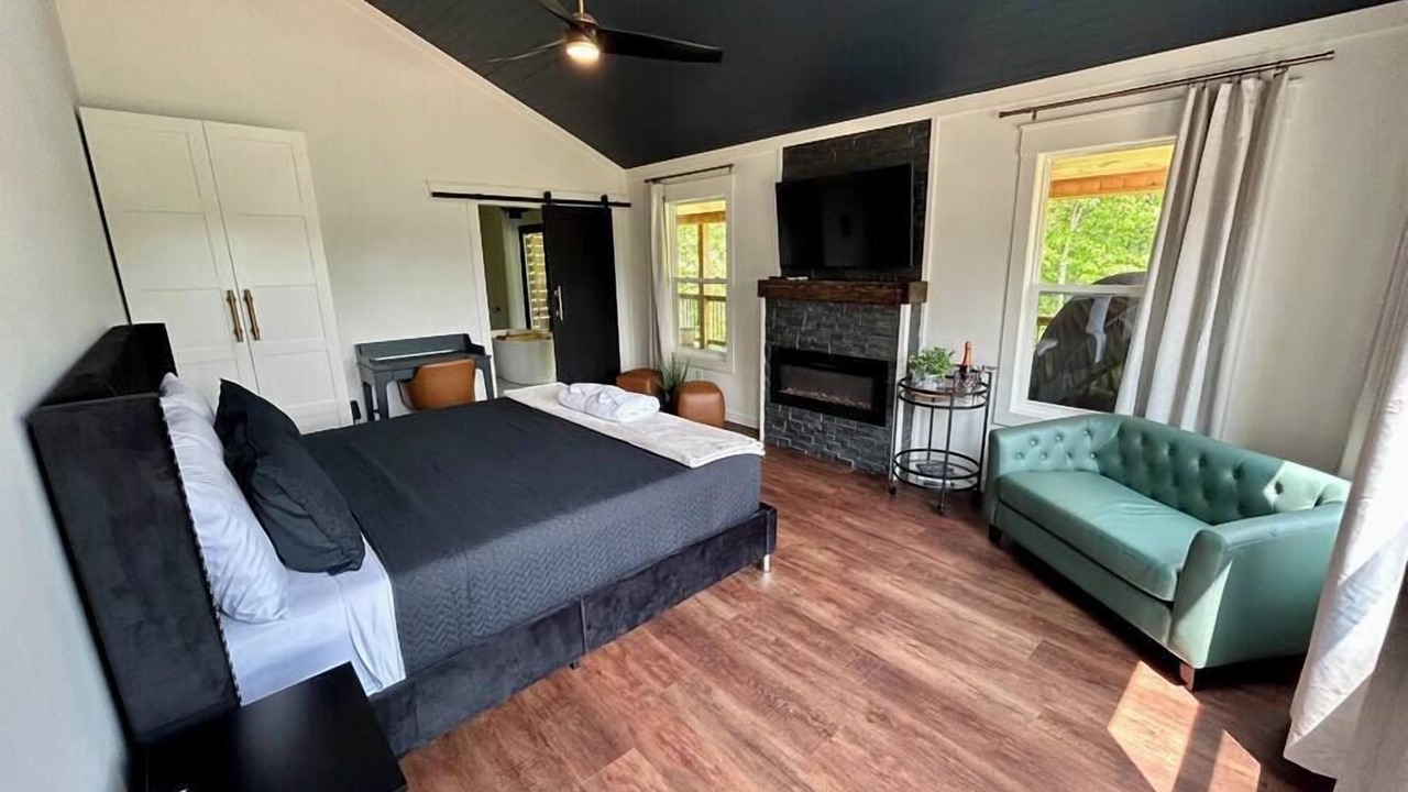 Photo of Livingroom in Rogers