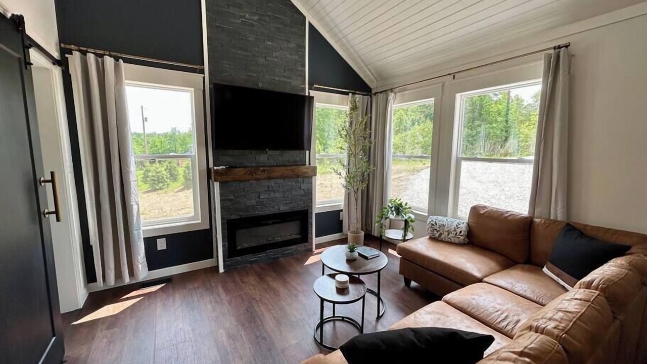 Photo of Livingroom in Rogers