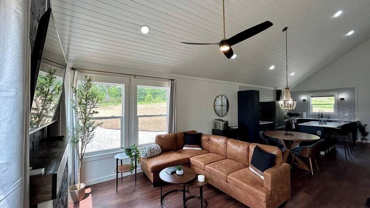 Photo of Livingroom in Rogers