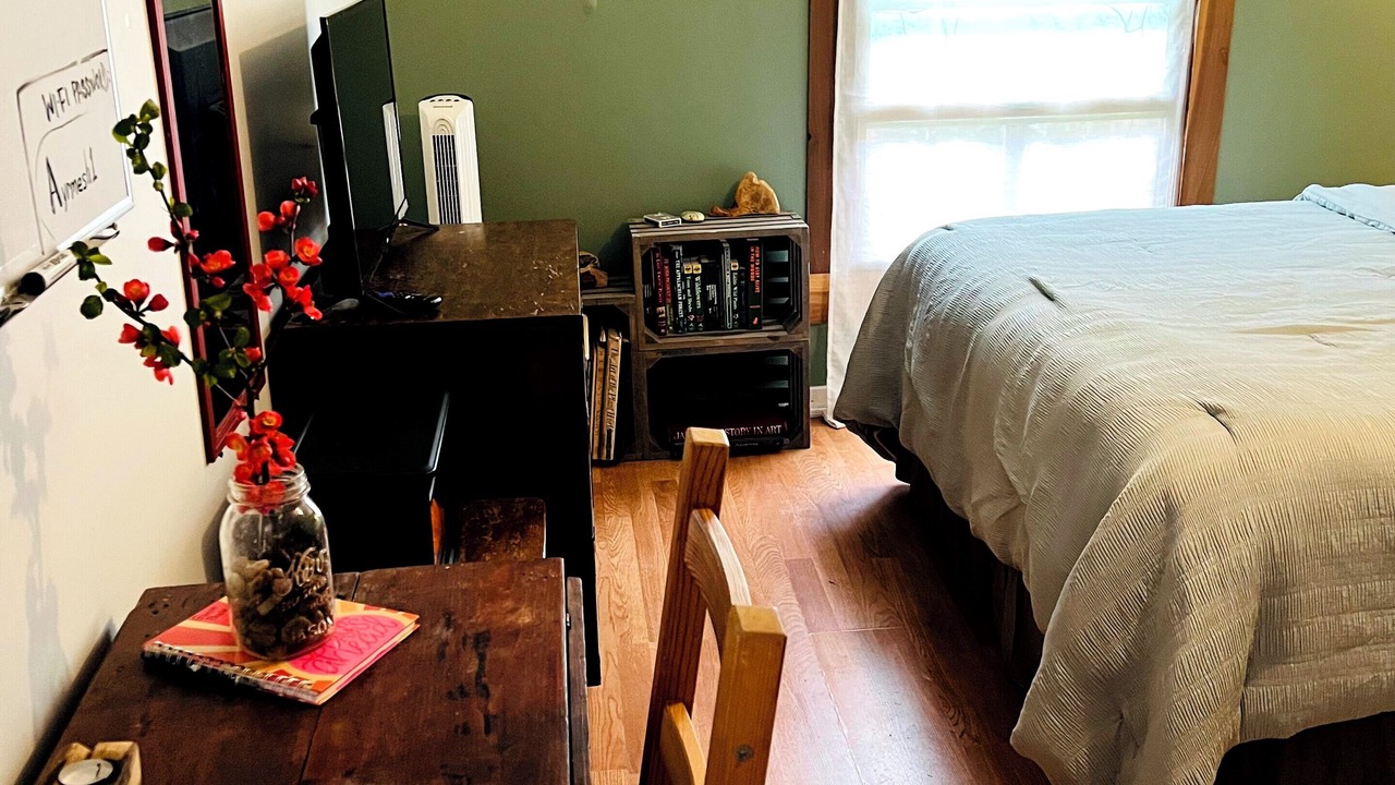 Photo of Bedroom in Advent