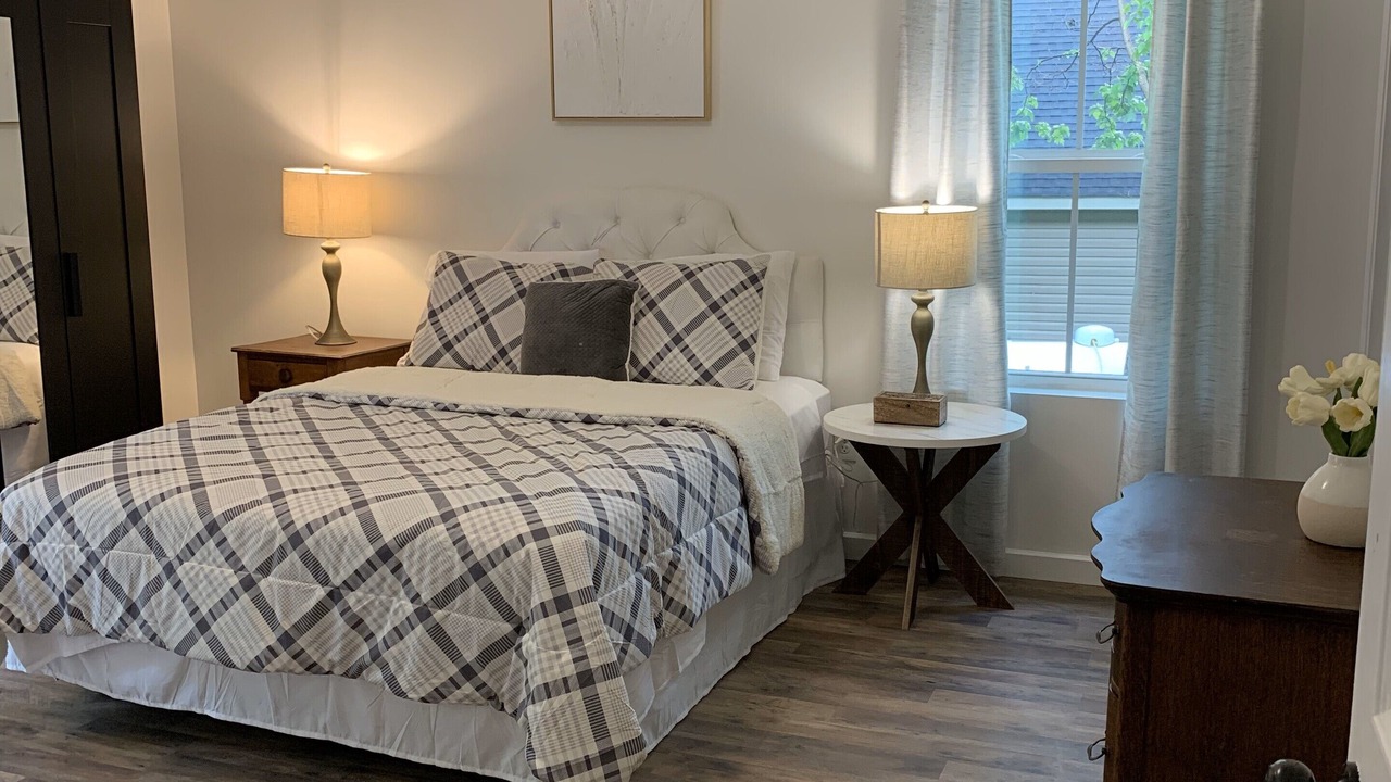 Photo of Bedroom in Thayerville
