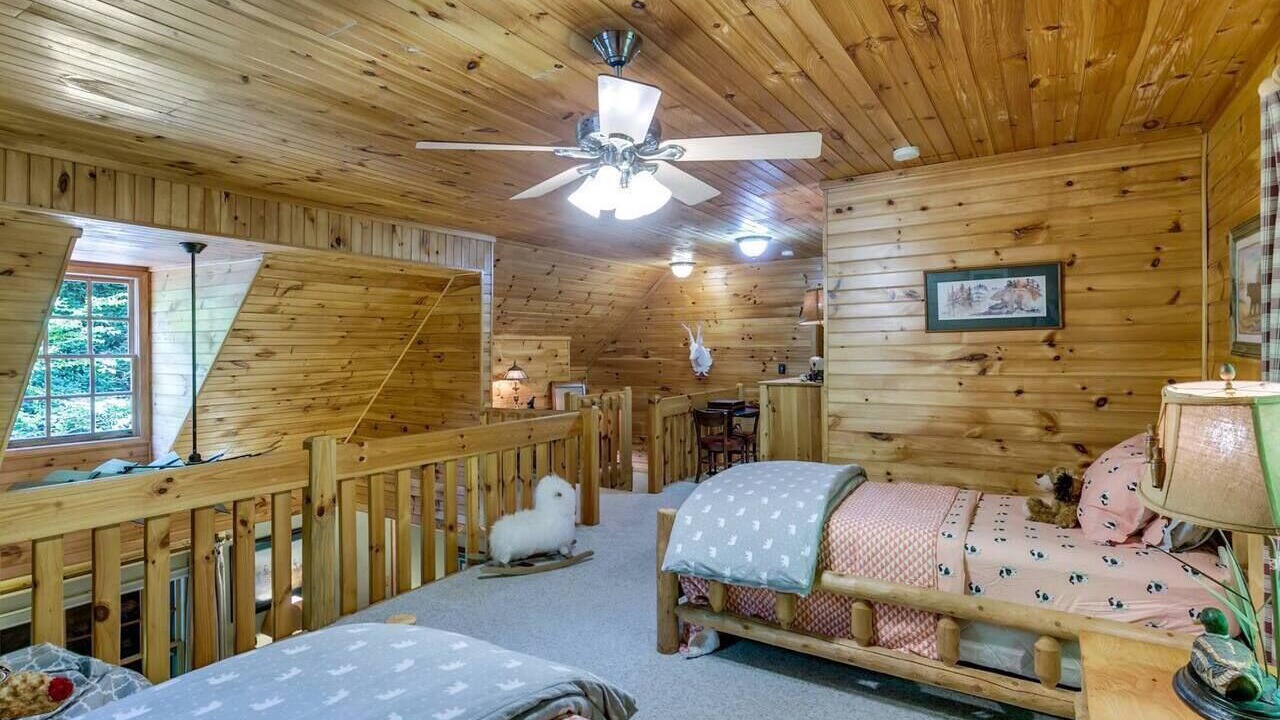 Photo of Bedroom in Maggie Valley