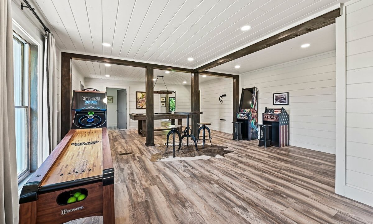 Photo of Bedroom in Pittman Center