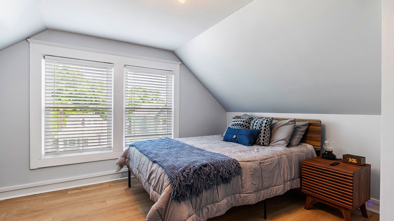 Photo of Bedroom in Oakley