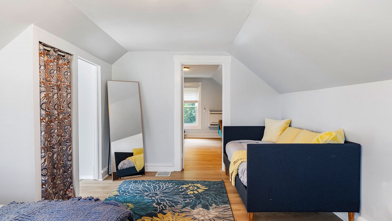 Photo of Bedroom in Oakley