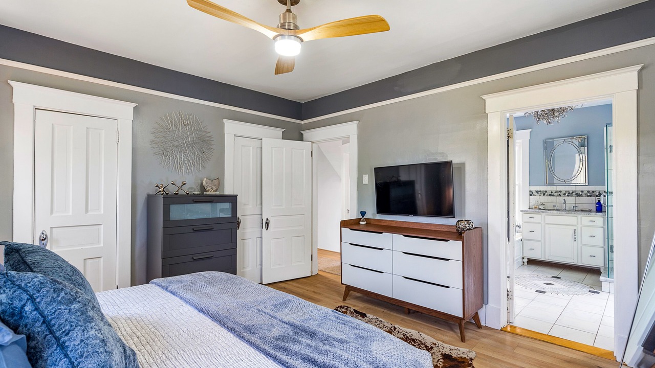 Photo of Bedroom in Oakley
