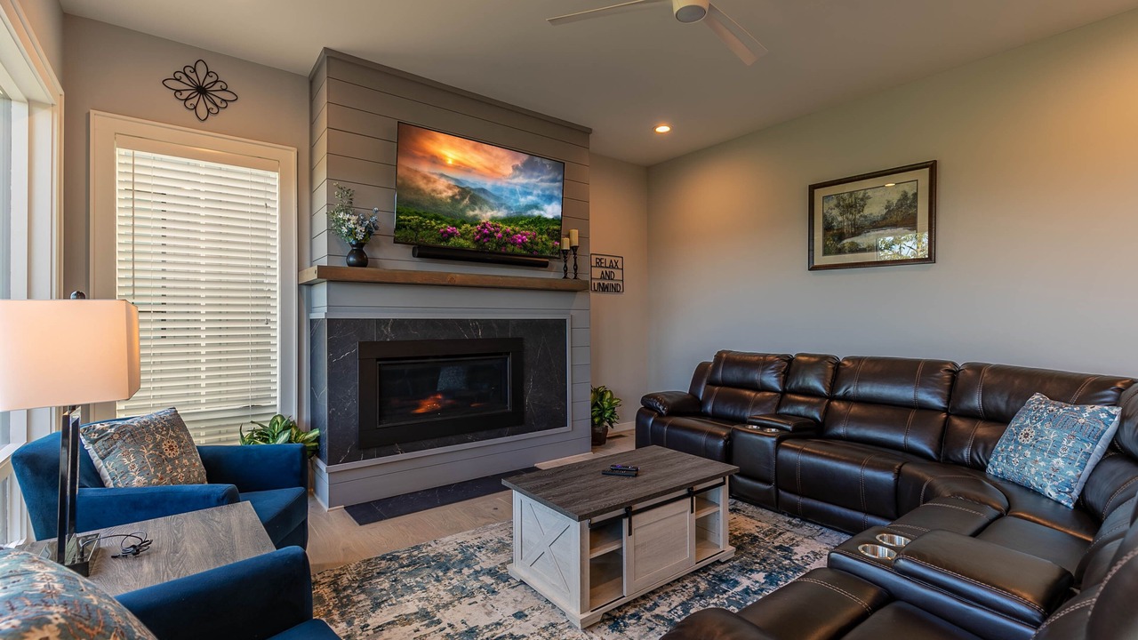Photo of Livingroom in Lenoir