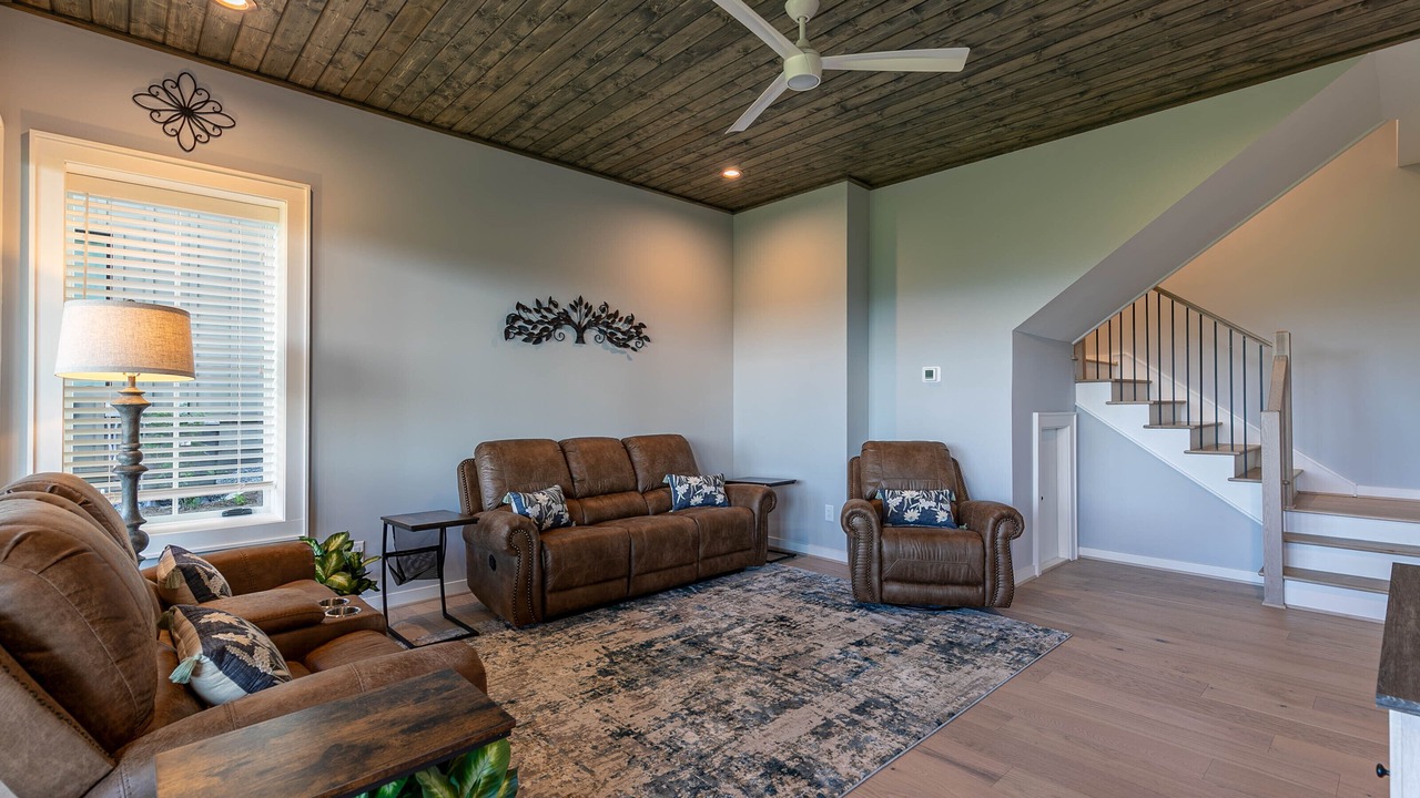 Photo of Livingroom in Lenoir