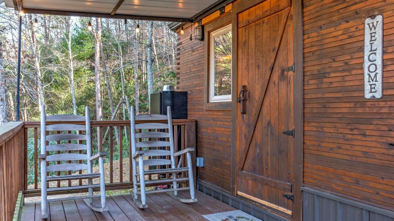 Photo of Patio Balcony in Swannanoa