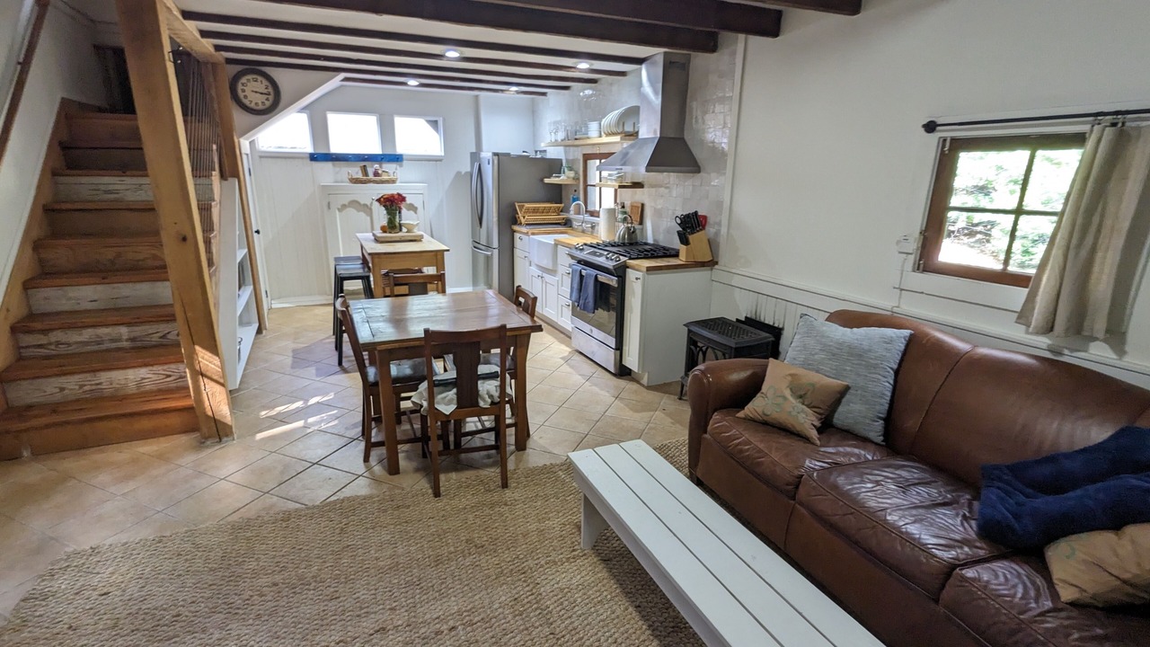 Photo of Livingroom in Historic Montford
