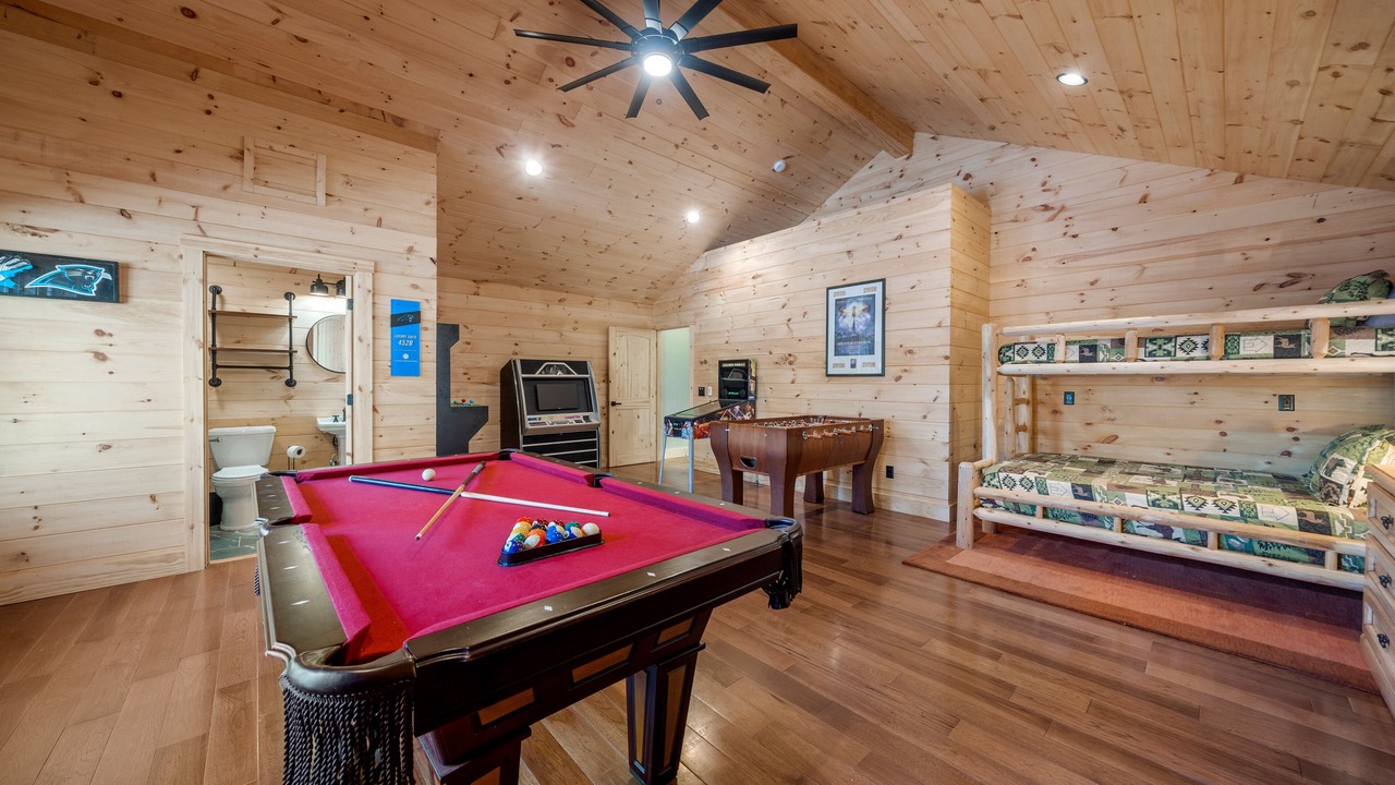 Photo of Bedroom in Lake Lure