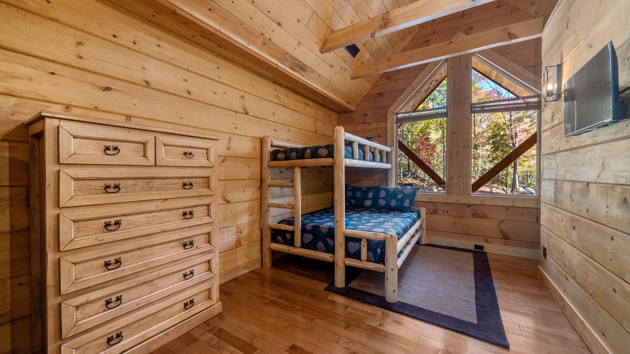 Photo of Bedroom in Lake Lure