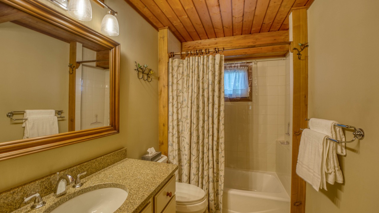 Photo of Bathroom in Frank