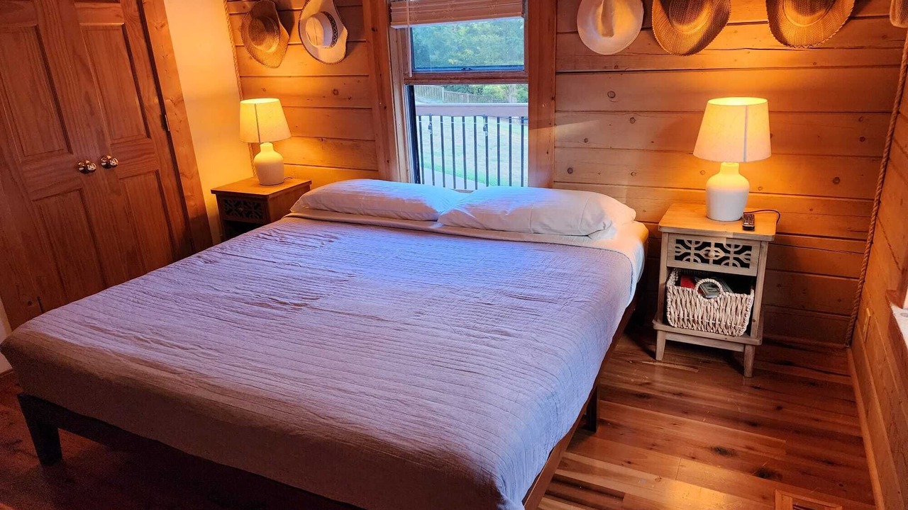 Photo of Bedroom in Dry Ridge