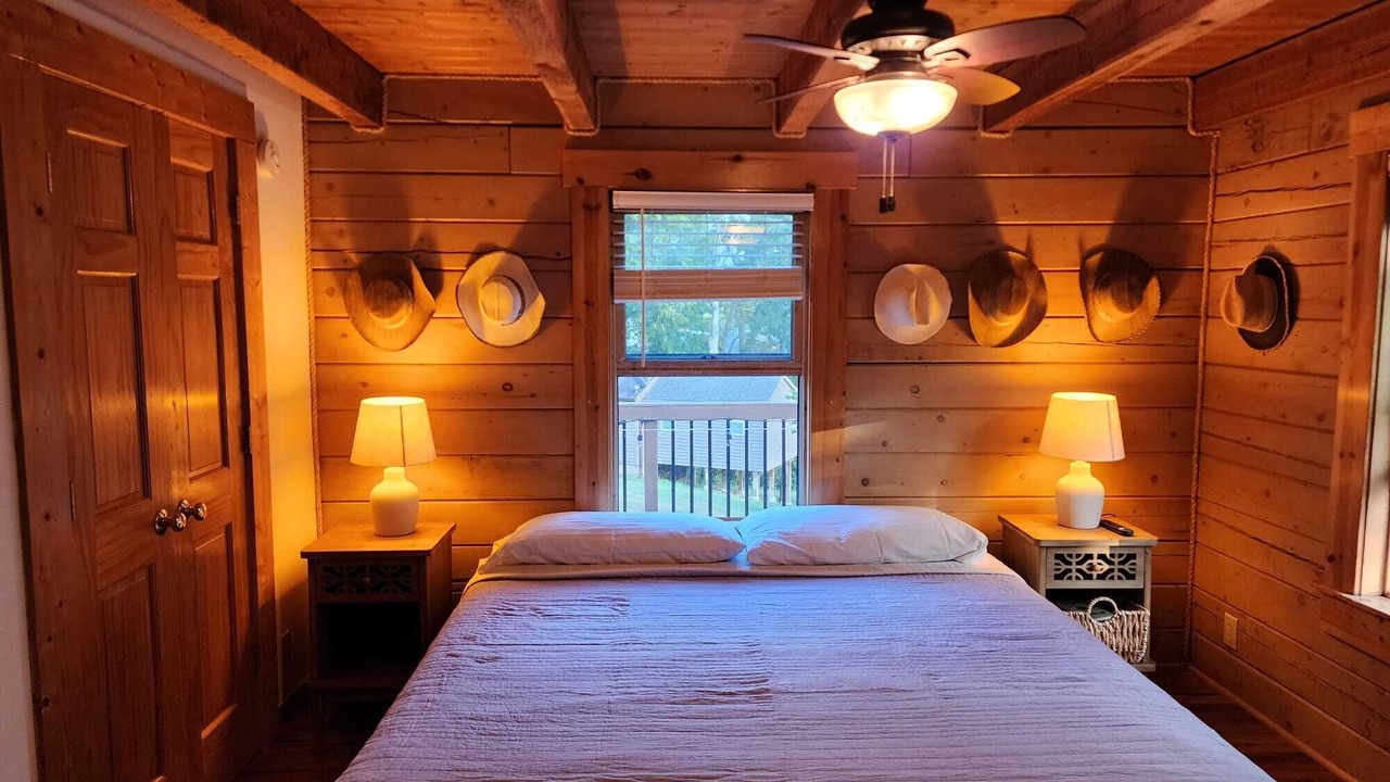 Photo of Bedroom in Dry Ridge