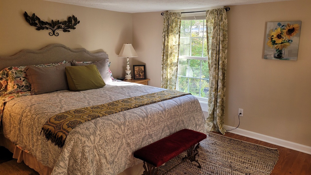Photo of Bedroom in Frankfort