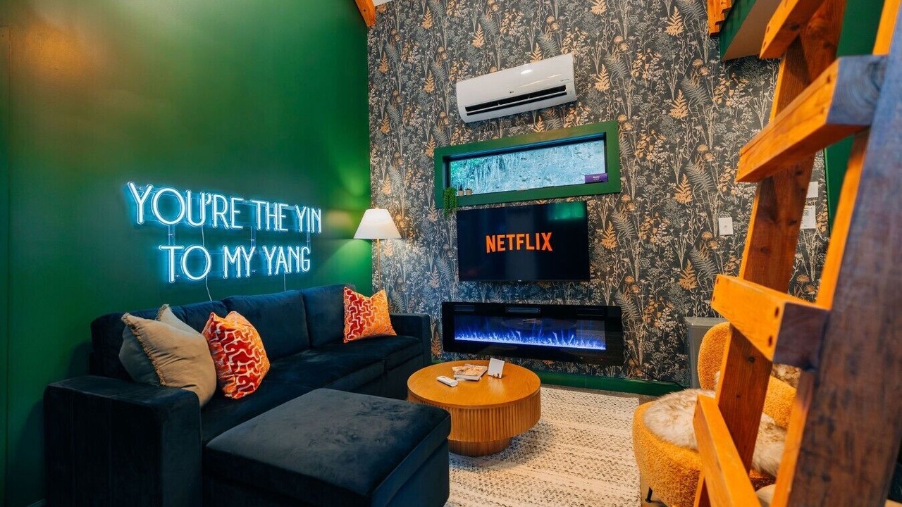 Photo of Livingroom in Rogers