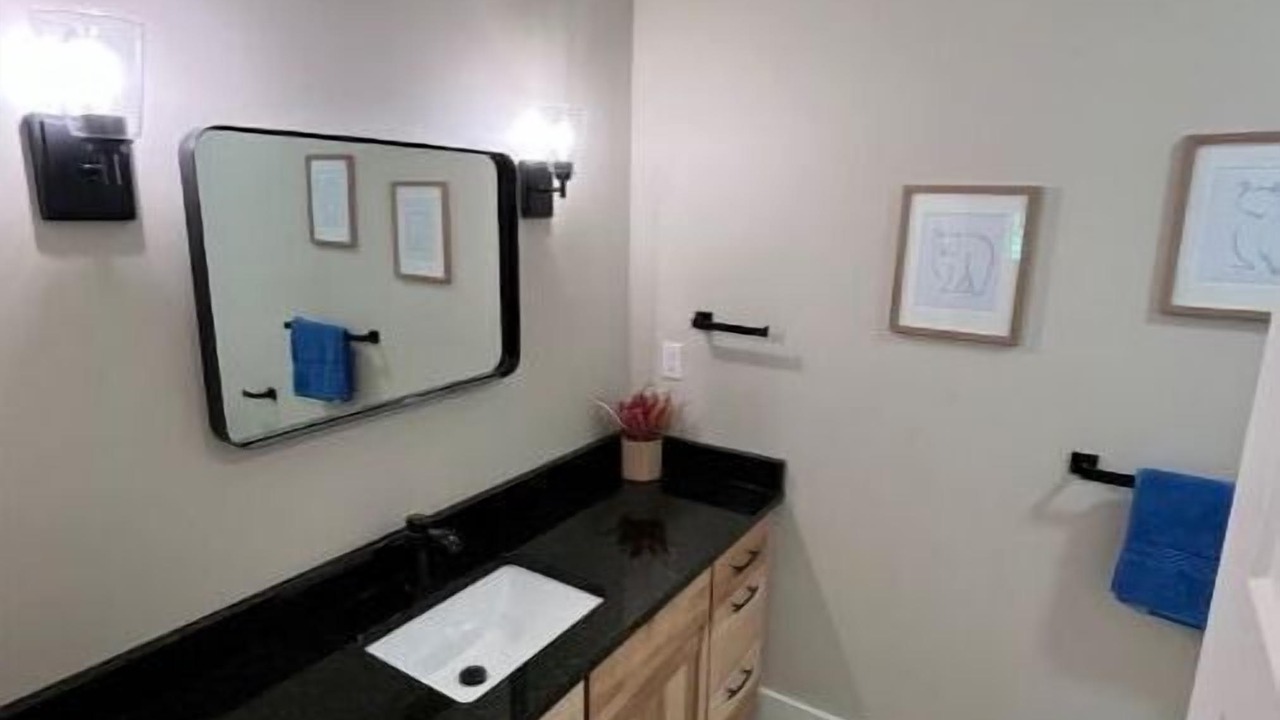 Photo of Bathroom in Swannanoa