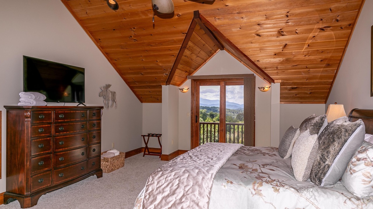 Photo of Bedroom in Elk Park