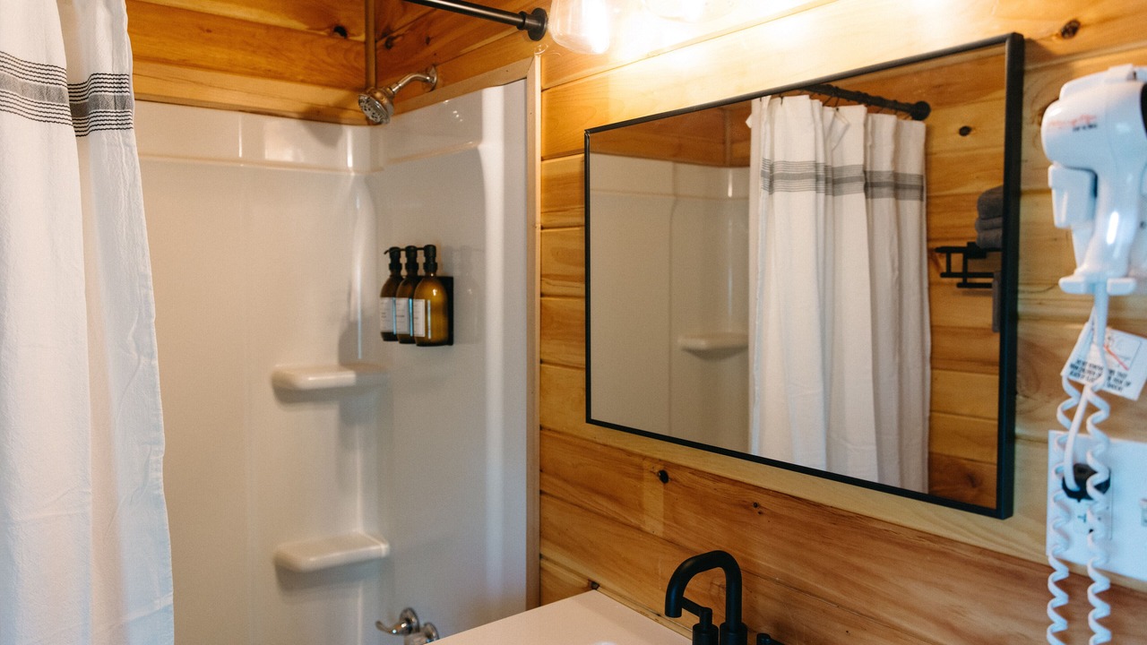 Photo of Bathroom in Pine Ridge