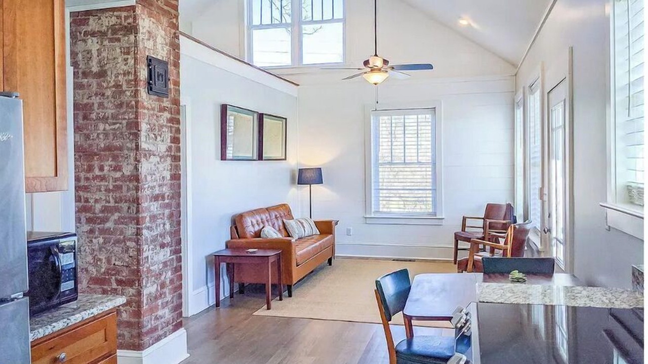 Photo of Livingroom in Brevard
