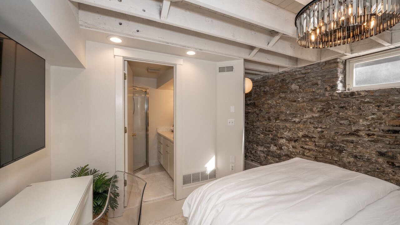 Photo of Bedroom in Mount Adams