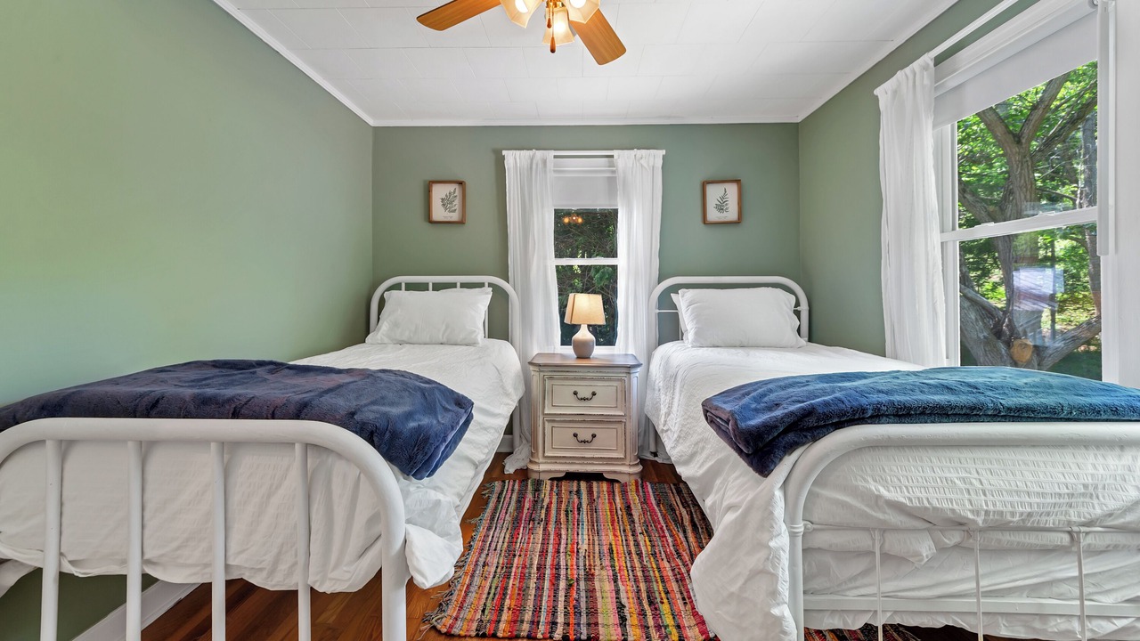 Photo of Bedroom in Burnsville