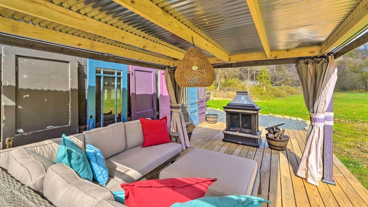 Photo of Outdoor in Bakersville