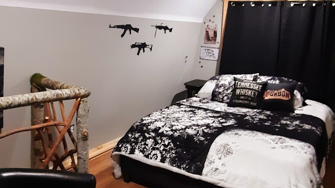 Photo of Bedroom in Butler