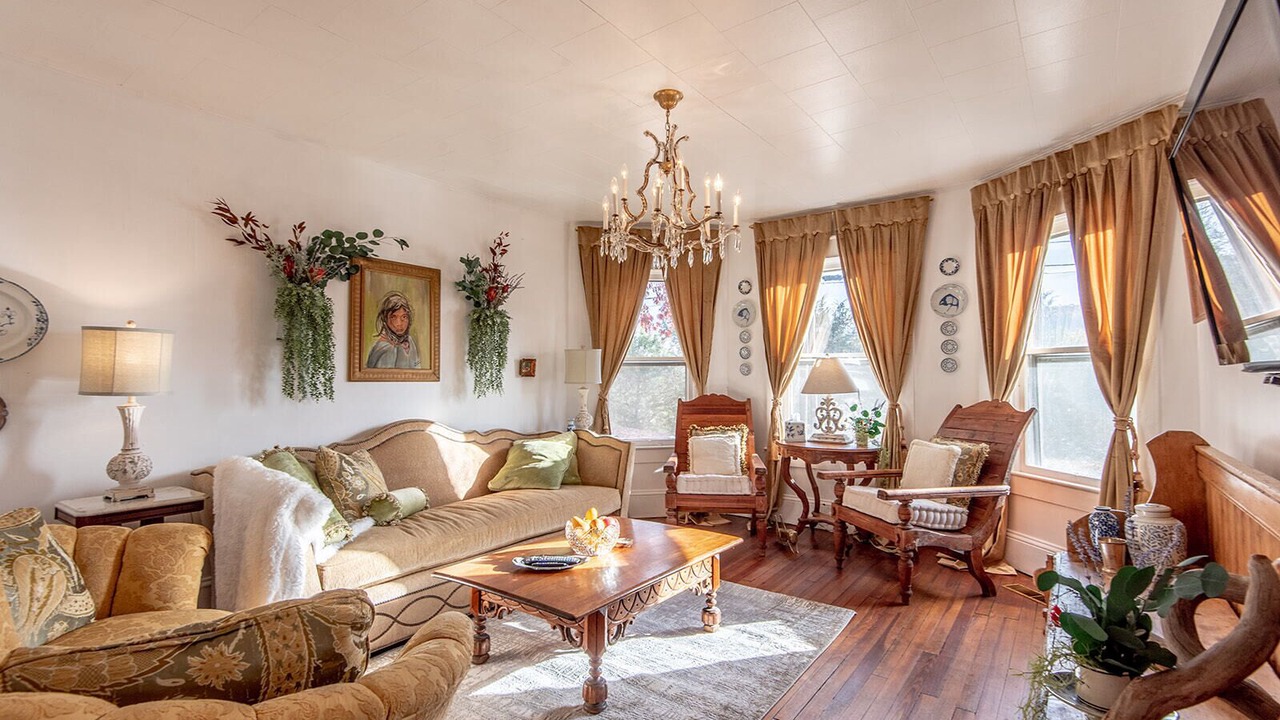 Photo of Livingroom in Burnsville