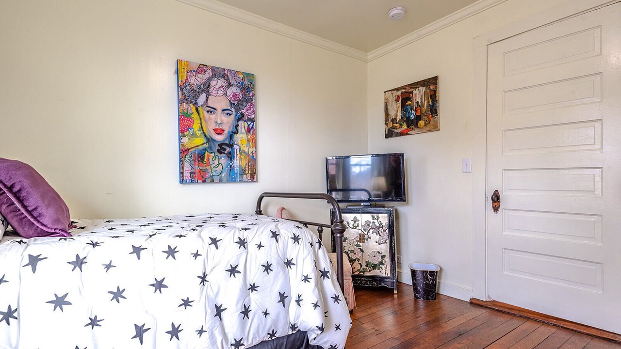 Photo of Bedroom in Burnsville