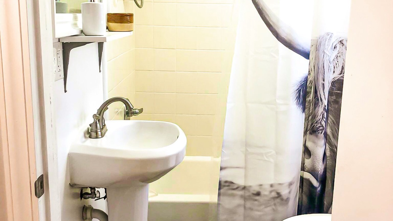 Photo of Bathroom in Dry Ridge