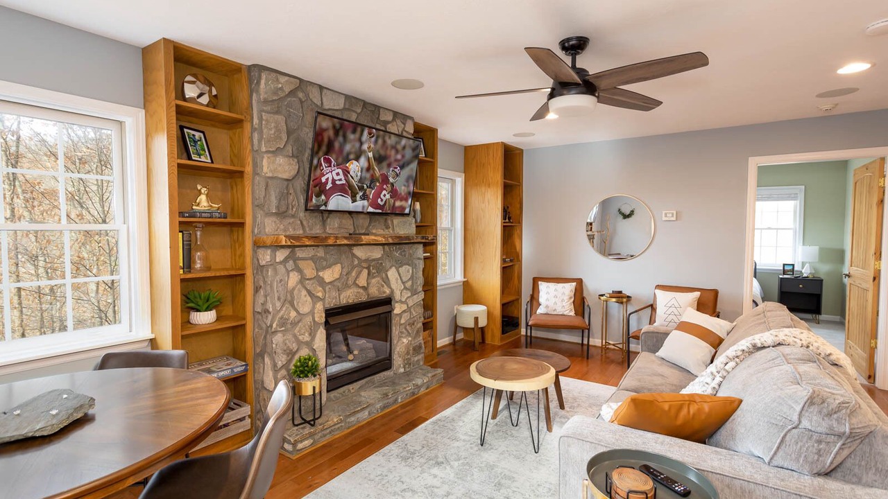 Photo of Livingroom in Boone