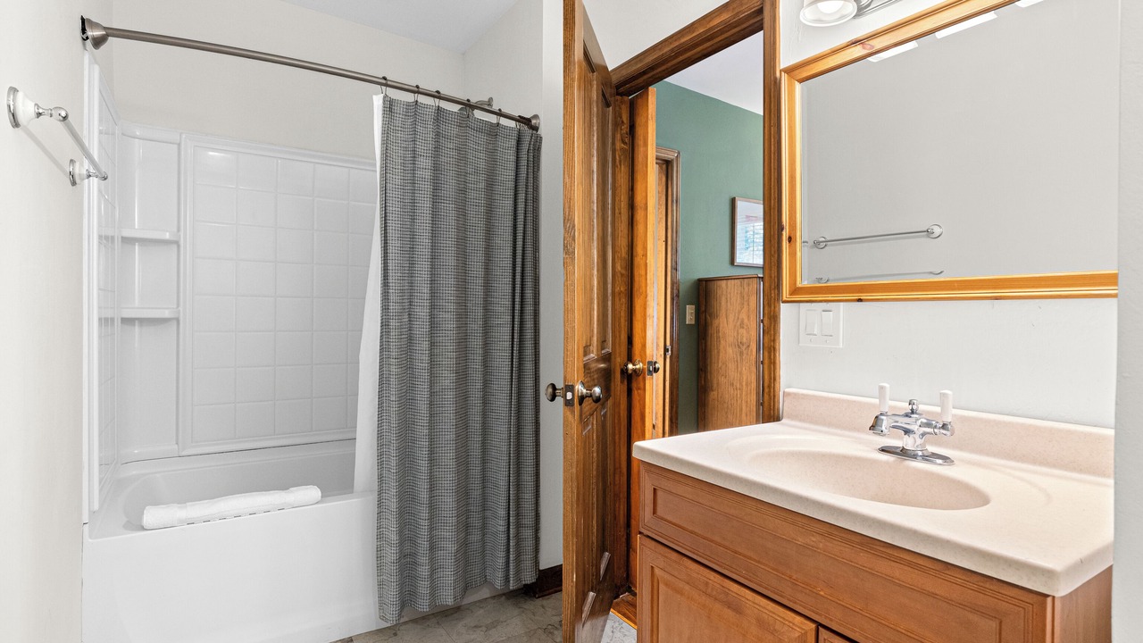 Photo of Bathroom in Black Mountain