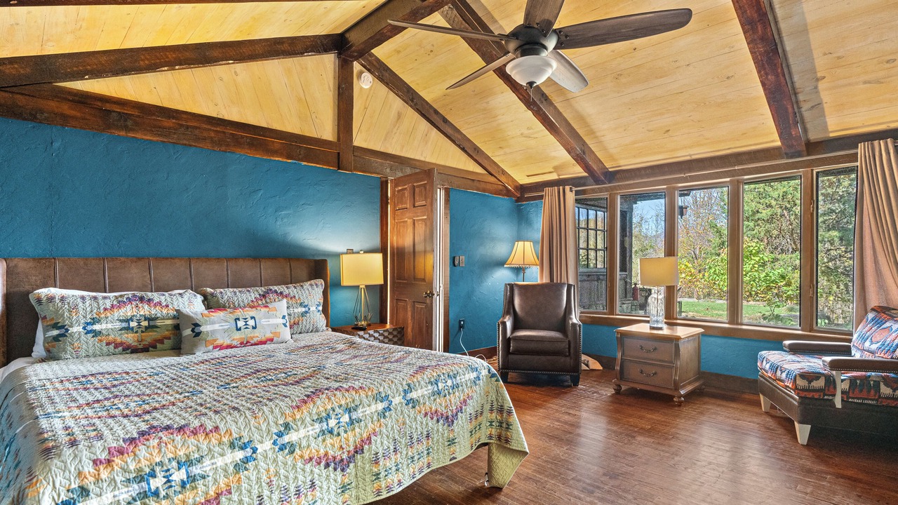 Photo of Bedroom in Black Mountain