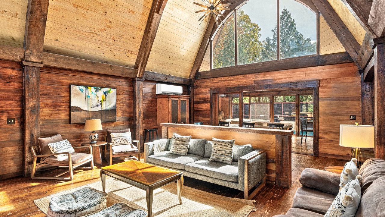 Photo of Bedroom in Black Mountain