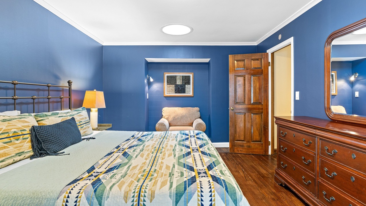 Photo of Bedroom in Black Mountain