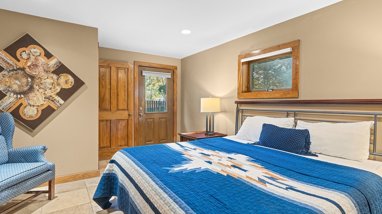 Photo of Bedroom in Black Mountain