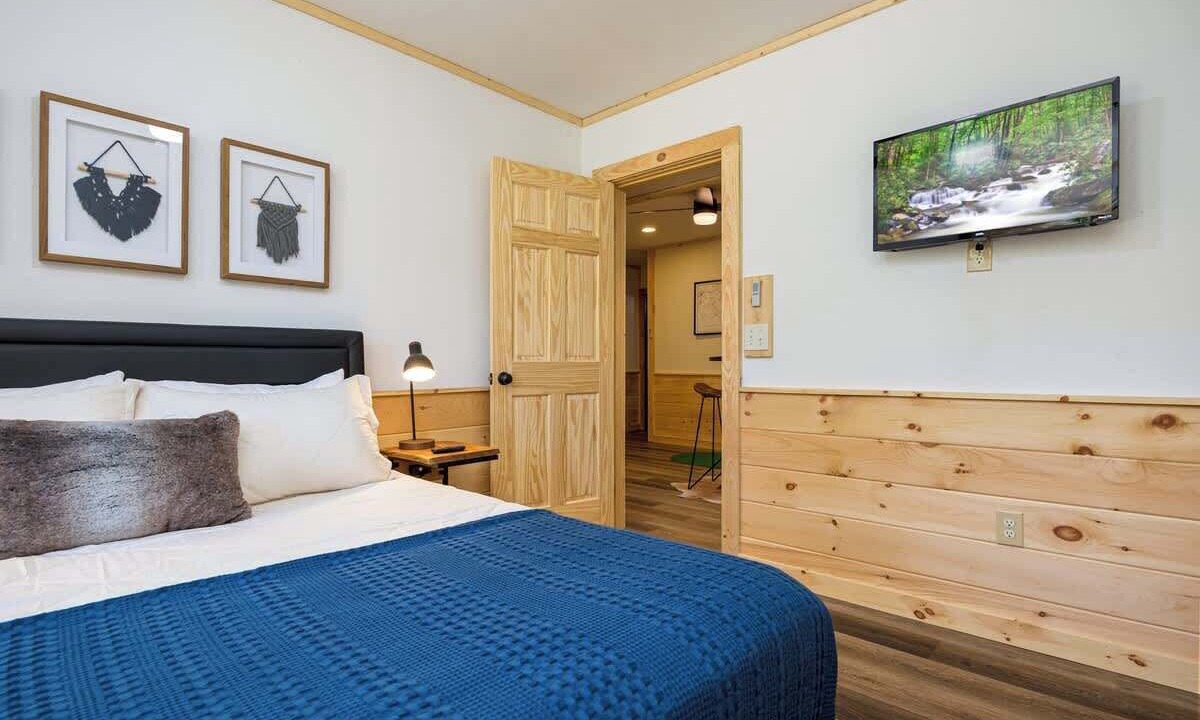 Photo of Bedroom in Sevierville