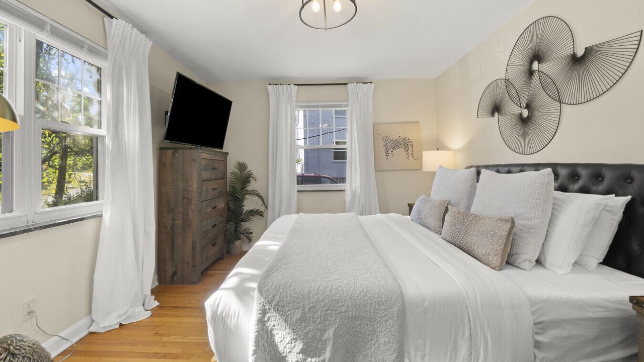 Photo of Bedroom in Mount Lookout
