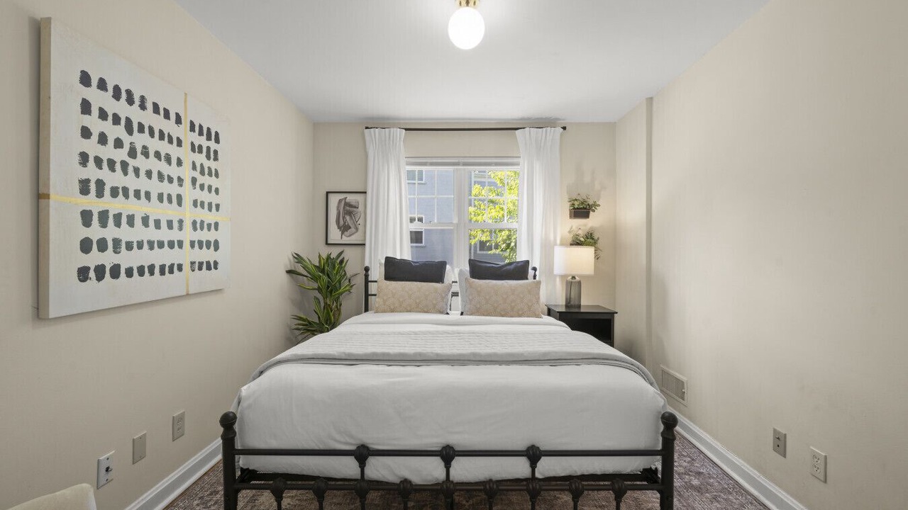 Photo of Bedroom in Mount Lookout
