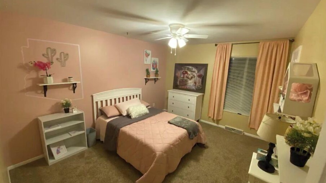 Photo of Bedroom in Highland Heights