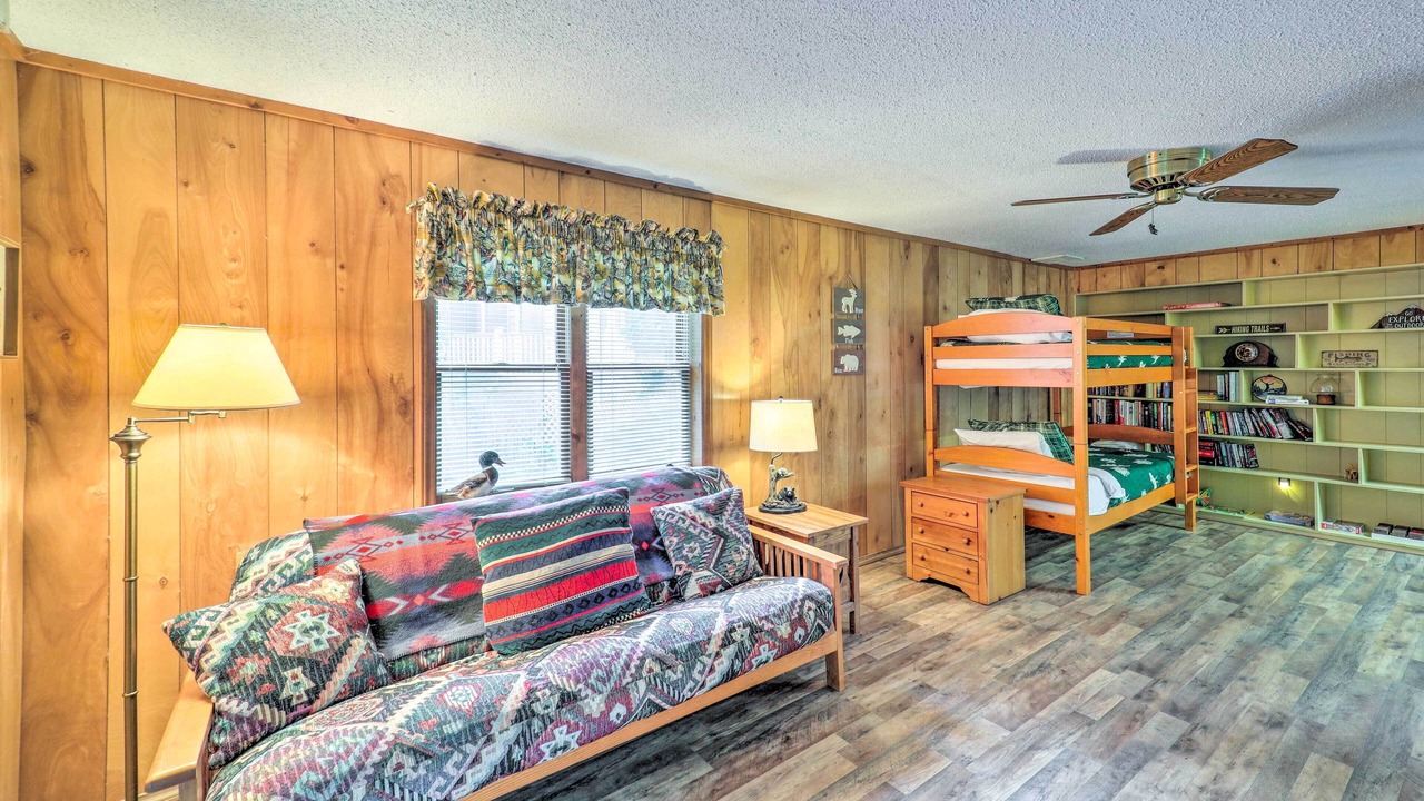 Photo of Bedroom in Newland