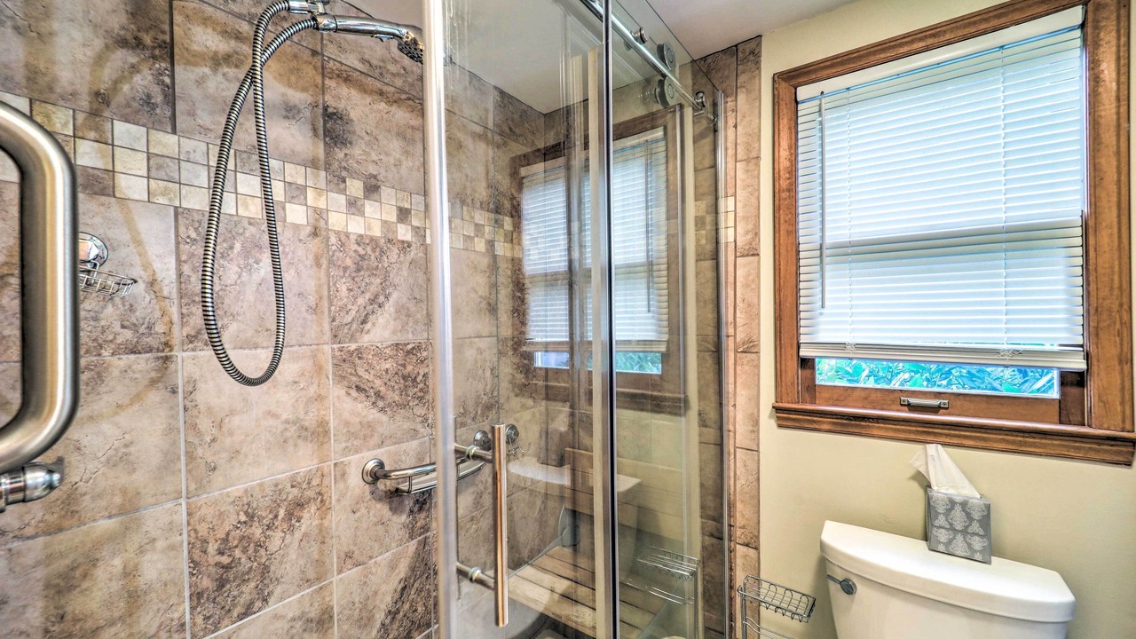 Photo of Bathroom in Newland