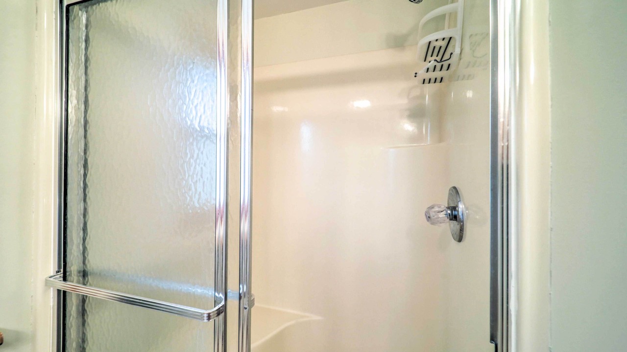 Photo of Bathroom in Newland
