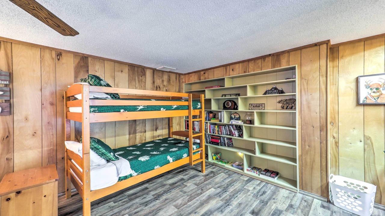 Photo of Bedroom in Newland