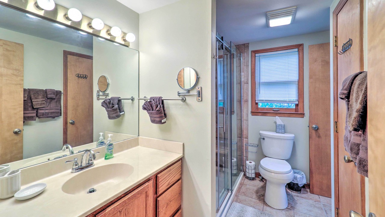 Photo of Bathroom in Newland